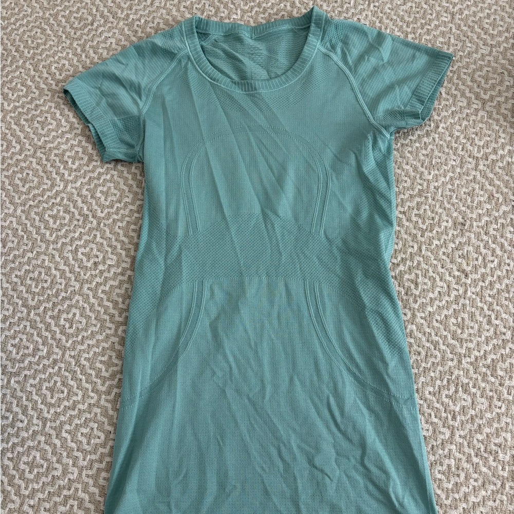 Lululemon swiftly tech tee